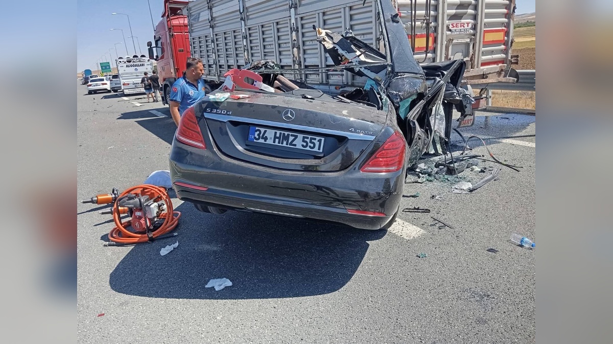 Aksaray'da feci kaza: 2 ölü, 1 yaralı