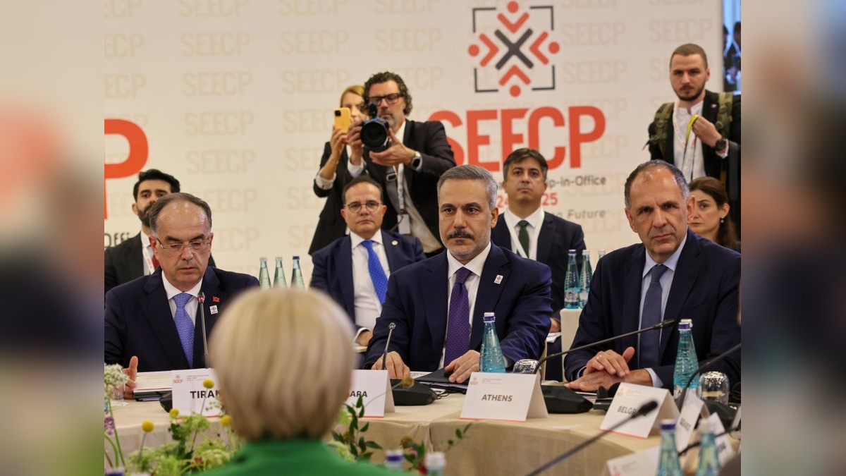 Fidan, Tiran'da GDAÜ Zirvesi'nde Türkiye'yi temsil etti