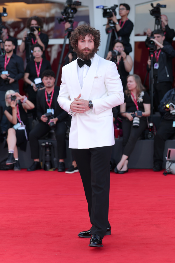 aaron-taylor-johnson-2.png