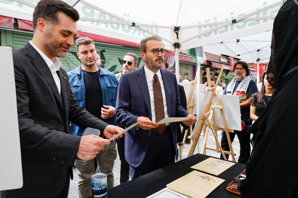 Gazze'ye Bağışlıyor (15)