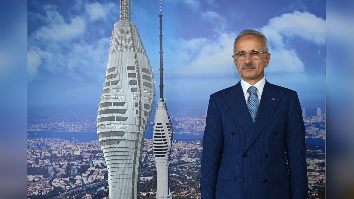 Uraloğlu: 30 büyükşehirde yeni yayın kuleleri projesi