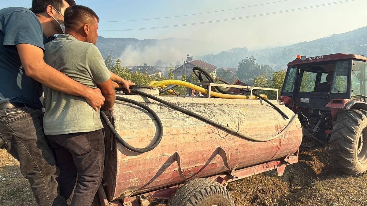 Bartın'da orman yangını: Havadan ve karadan müdahale sürüyor