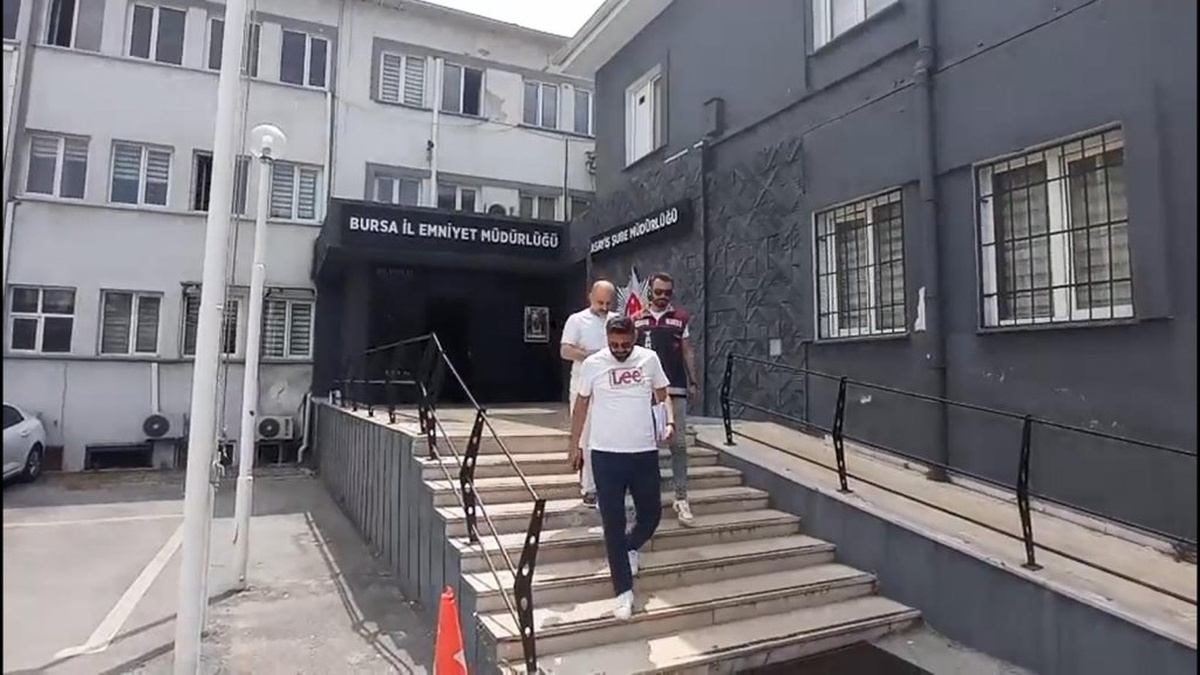 Bursa'da patronu, çalışanı 817 bin TL dolandırdı