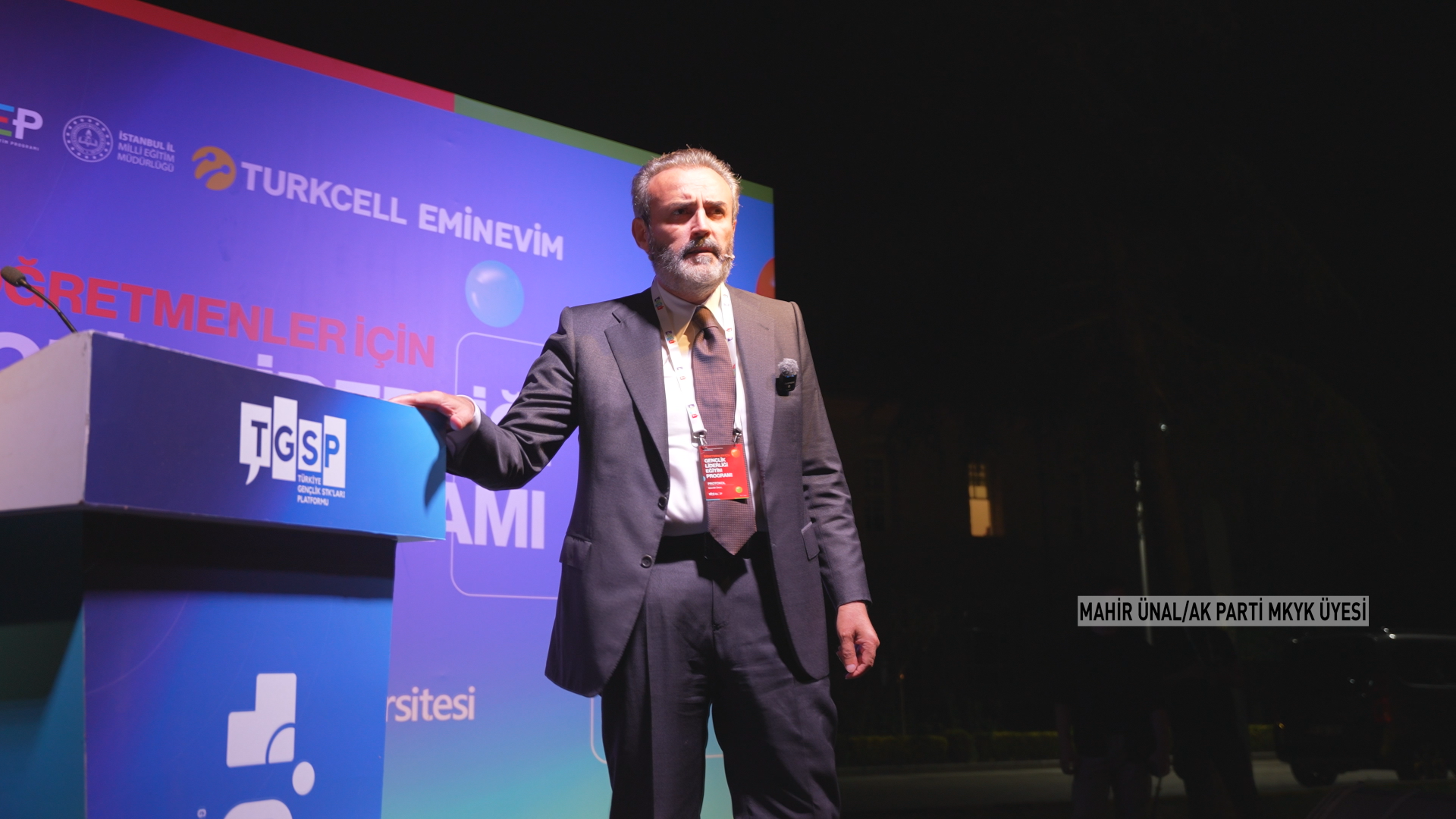 Mahi̇r Ünal (4)