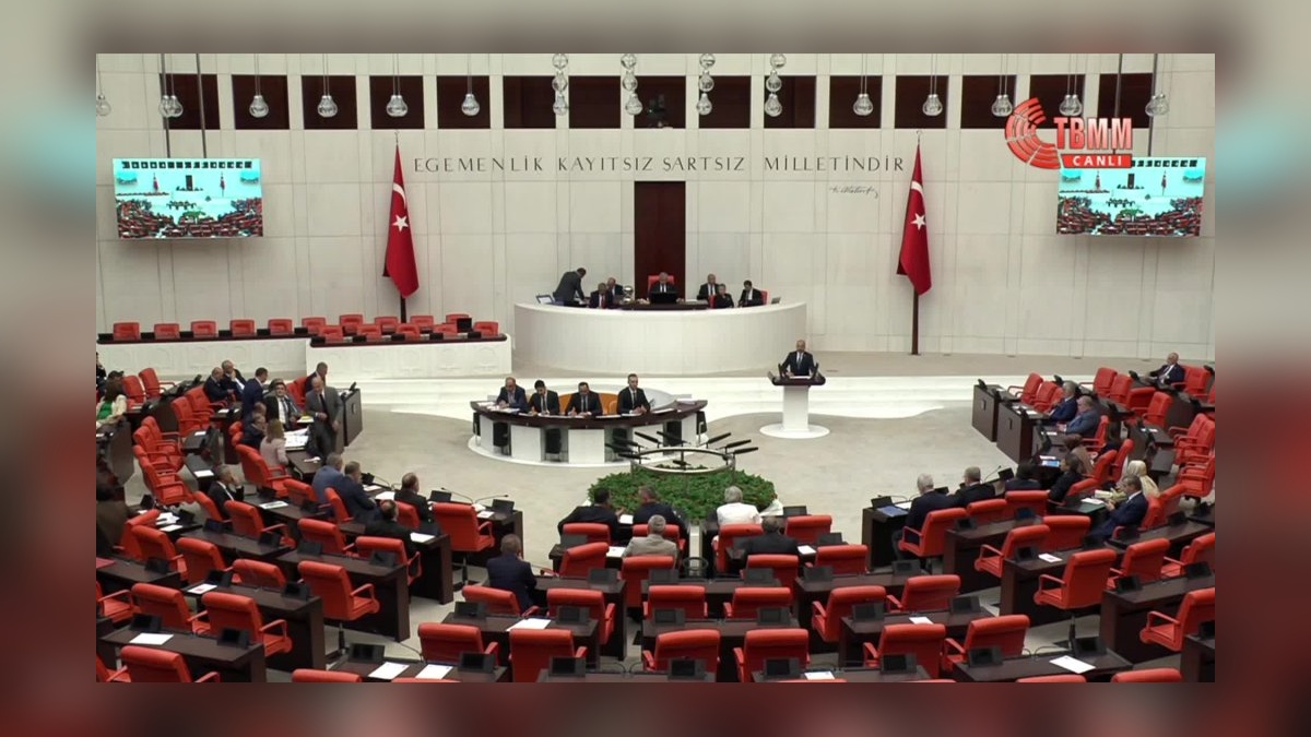 CHP'li Dinçer: Maden Kanunu'nda zeytinlikler şirketlere peşkeş çekiliyor