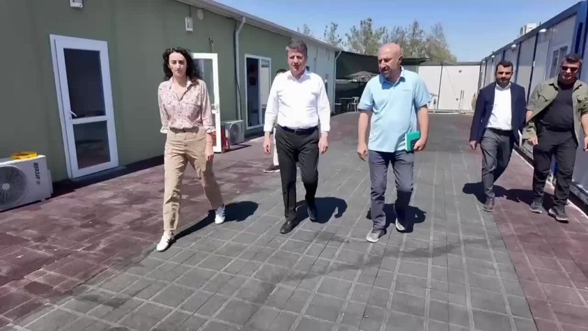 Adıyaman Belediye Başkanı Tutdere, AÇEV Çocuk ve Aile Merkezi'ni ziyaret etti