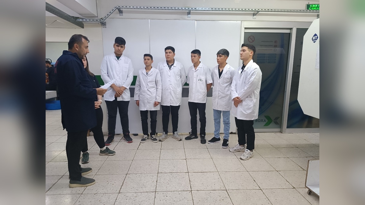 Axor Medikal ve MESEM, gençlere meslek edindirme programı başlattı