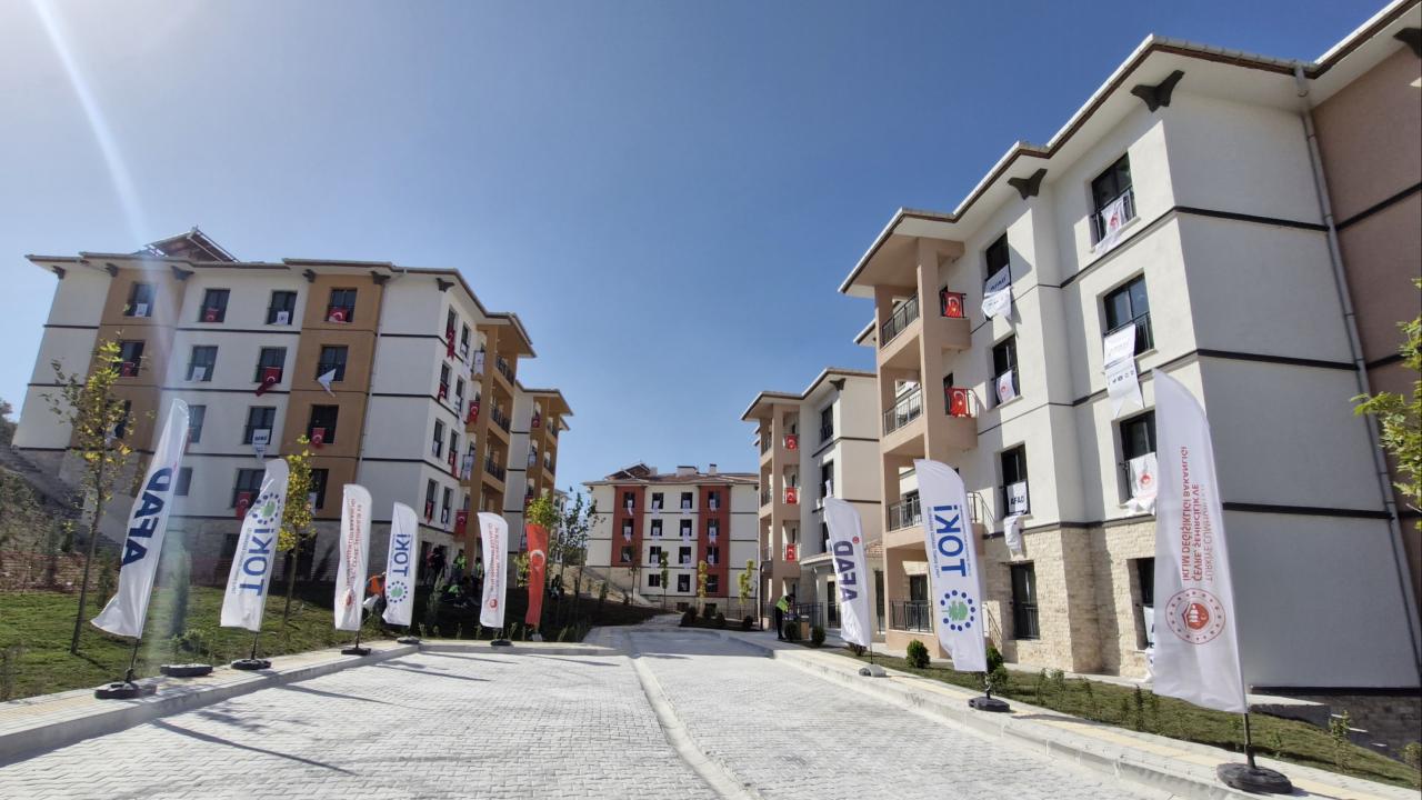 hatay-deprem-konutu-aa-2395060.jpg