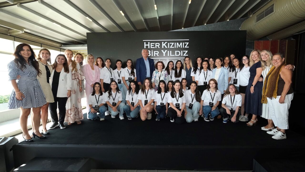 her-kizimiz-bir-yildiz-2.jpg