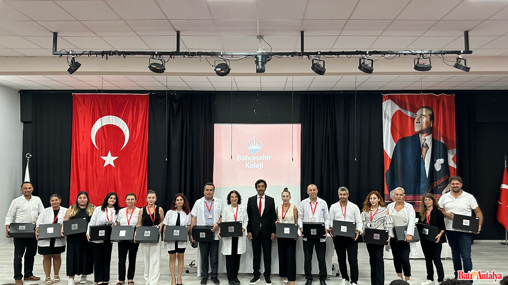 Bahçeşehi̇r Yeni̇ Dönem 4