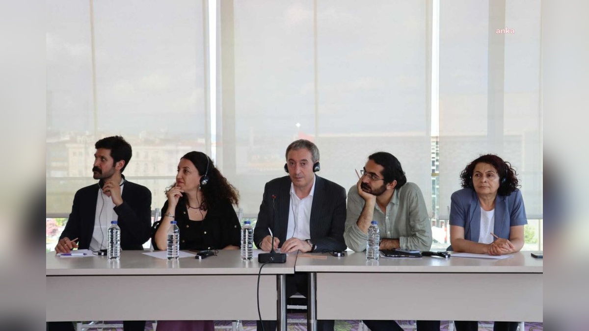 Bakırhan: Öcalan ile görüşmek isteyen uluslararası delegasyon İstanbul'da