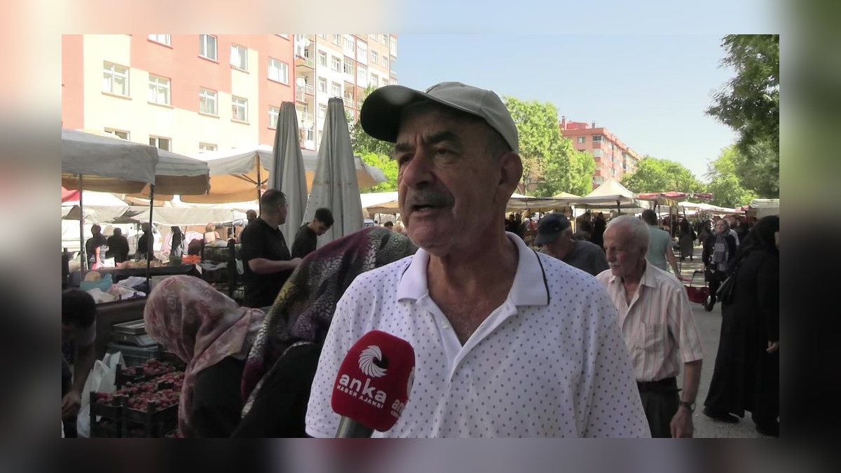 Konya'da pahalılık: Vatandaşlar meyveyi 'tadımlık' alıyor