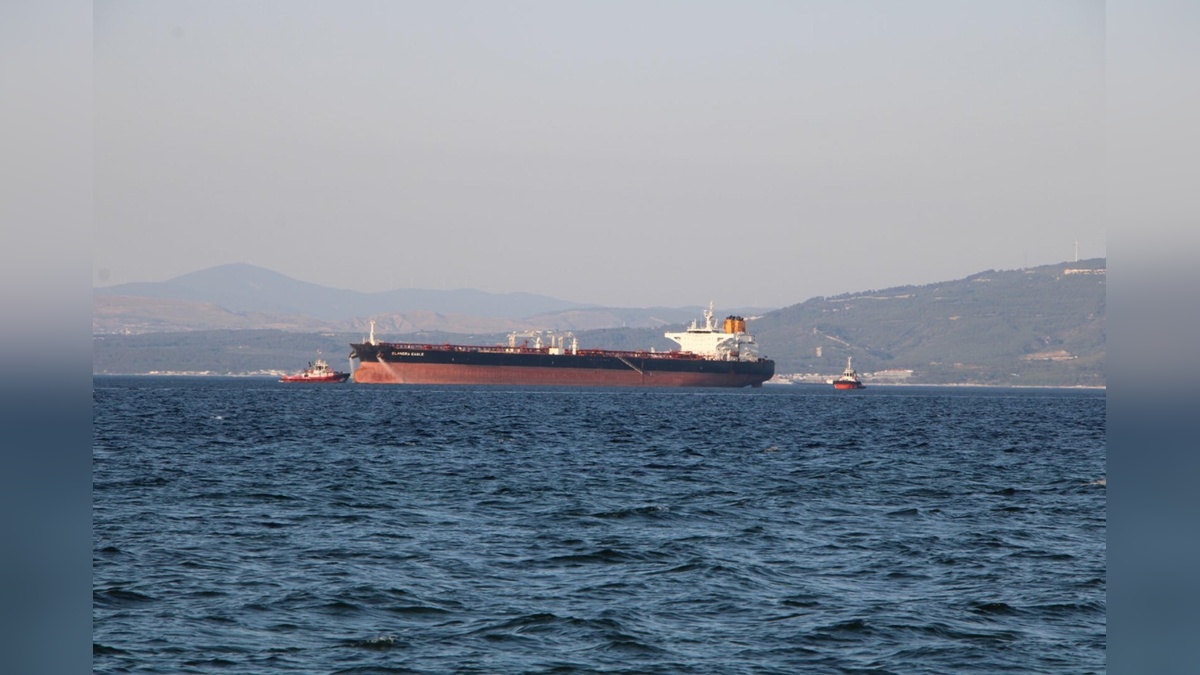 Çanakkale Boğazı'nda tanker arızası: Trafik çift yönlü kapatıldı