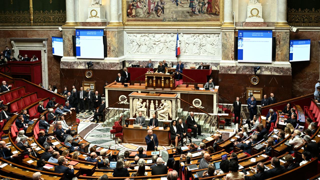 french-parliament-af-2395626.jpg
