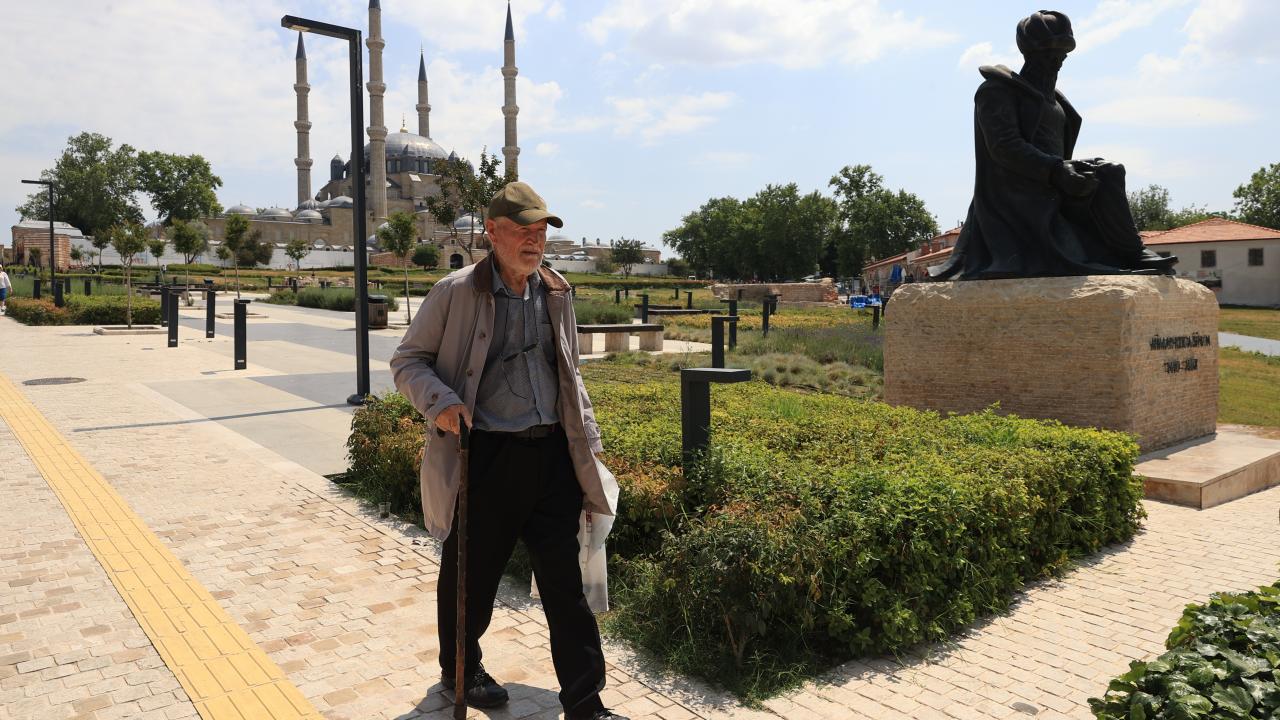 81-yas-yks-2372594.jpg