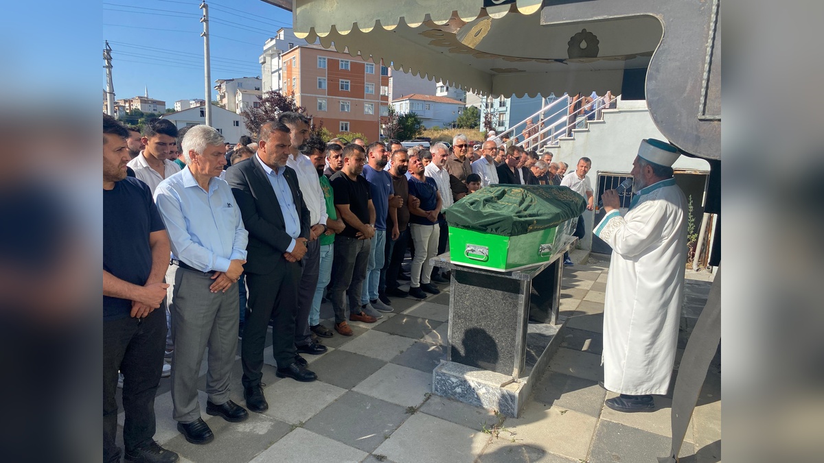 Darıca Belediyesi personeli Kerim Doğan toprağa verildi