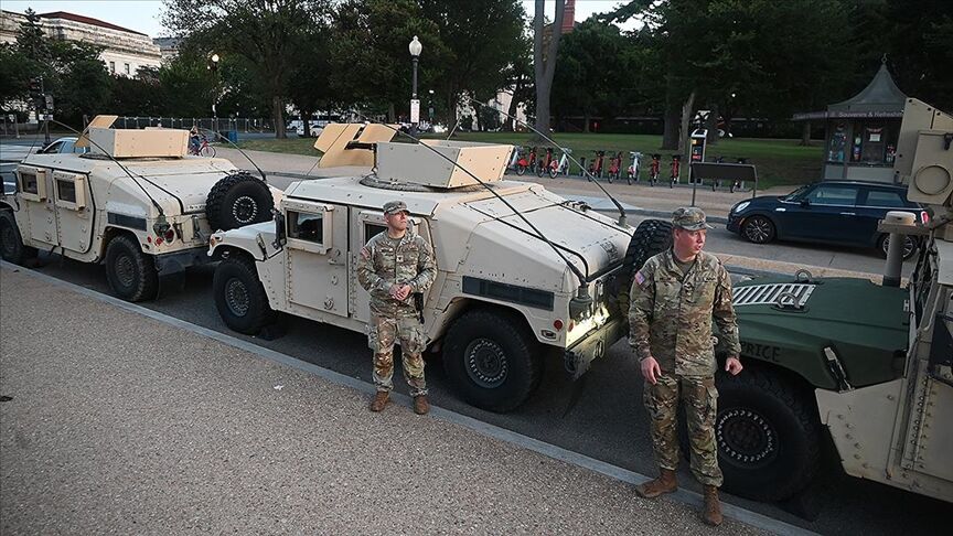 Ulusal Muhafızlar Sokaklarda