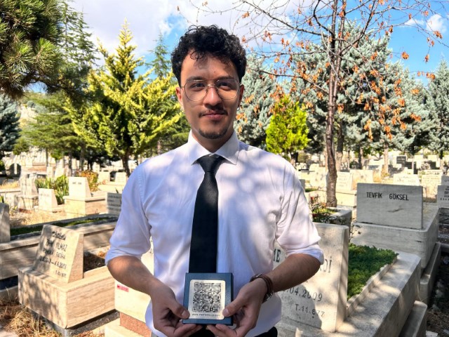 Başkentte yeni nesil mezar anlayışı: QR kodlu mezarlara ilgi artıyor
