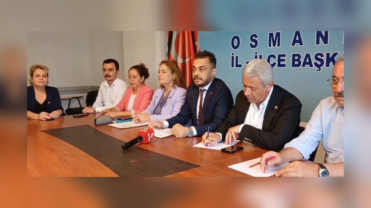 Osmaniye'de CHP'li vekillerden iktidara sert eleştiriler