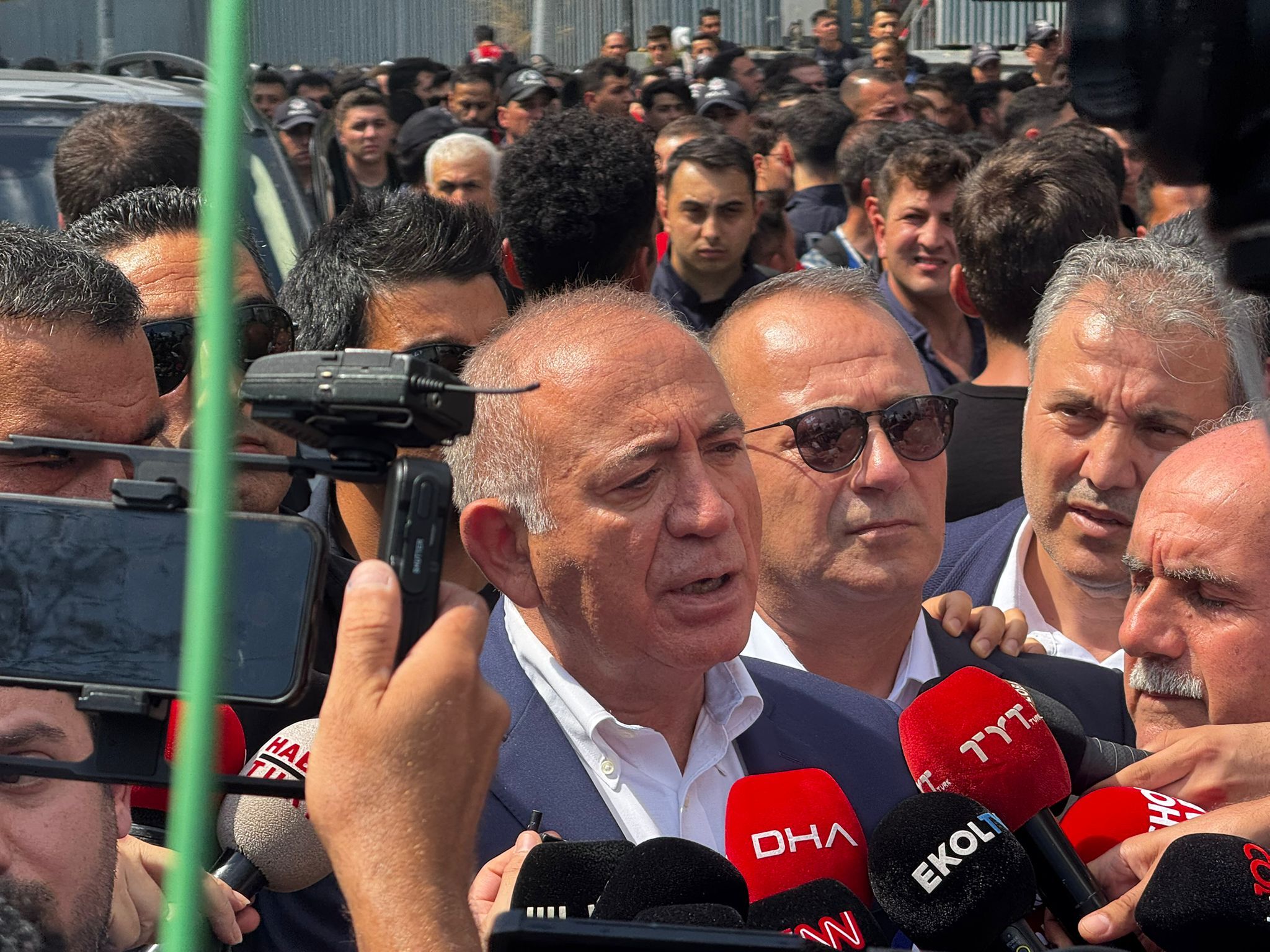 G0 U Z0Dn X Q A E Yu E I