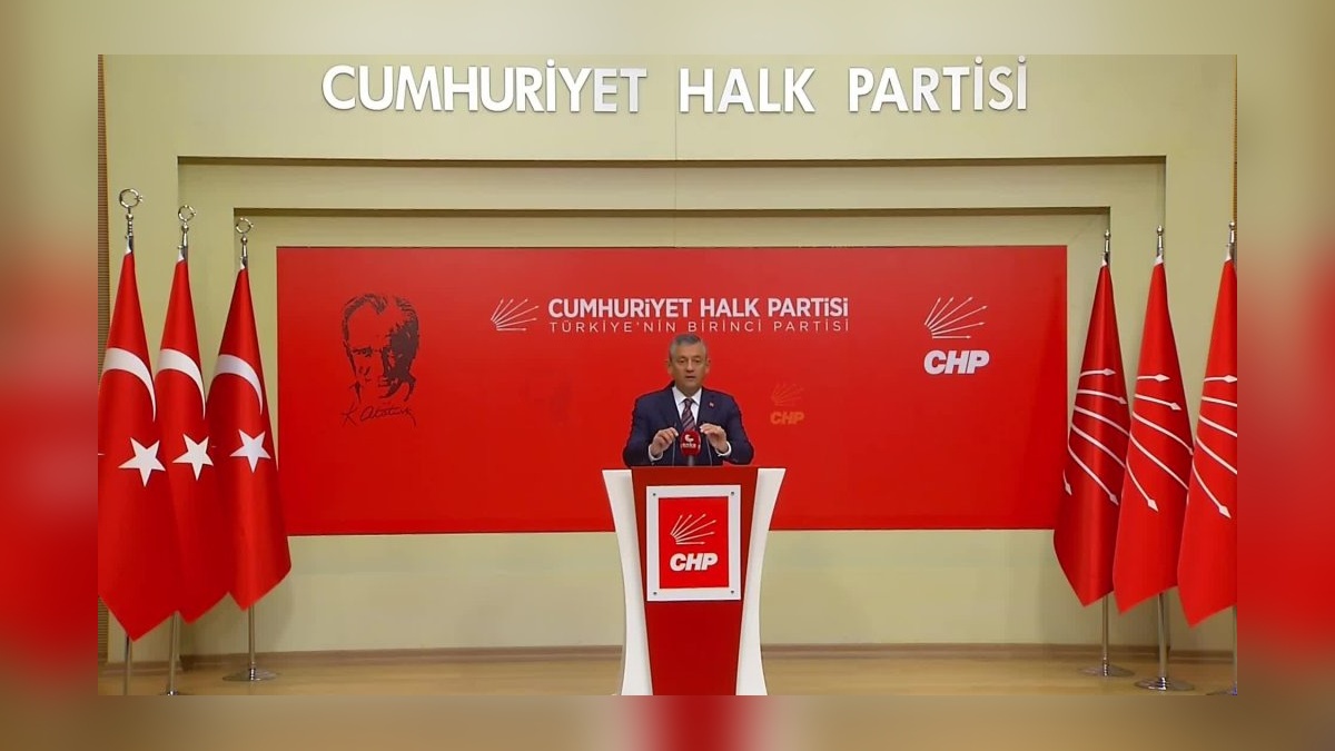 CHP Genel Başkanı Özel: İBB soruşturması için 'AK Toroslar' çetesi iddiası ve belgeler