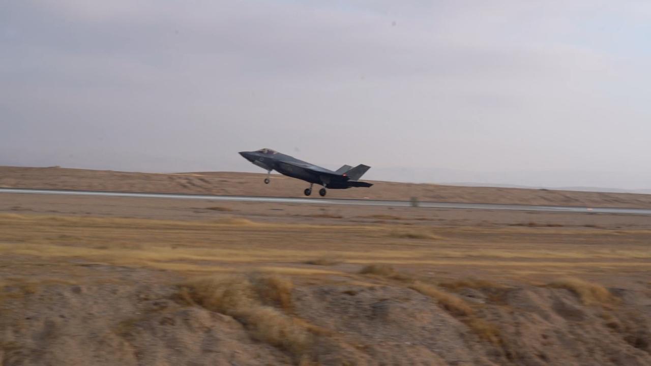 f-israel-re-2371986.jpg