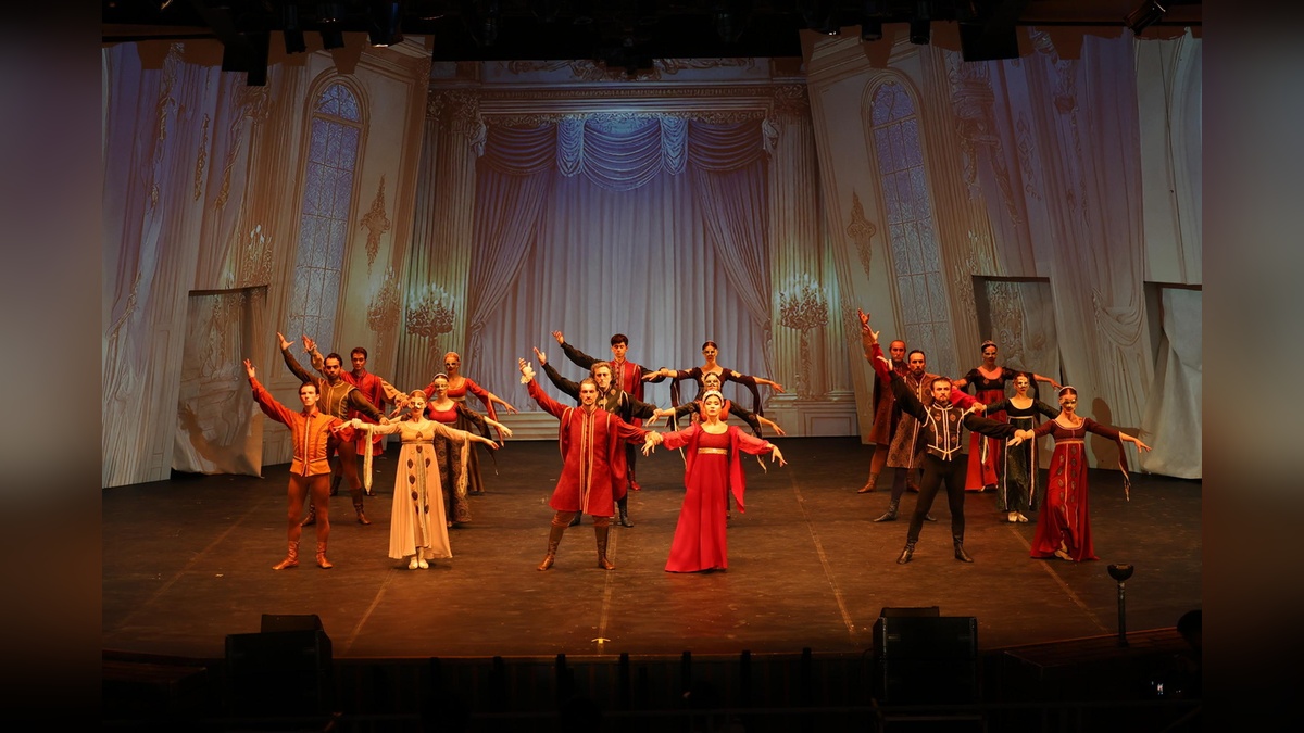 Bodrum'da 'Romeo ve Juliet' temsili: Yoğun ilgi