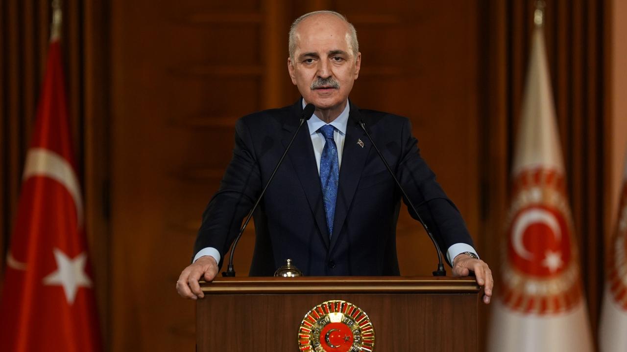 numan-kurtulmusaa-2339929.jpg