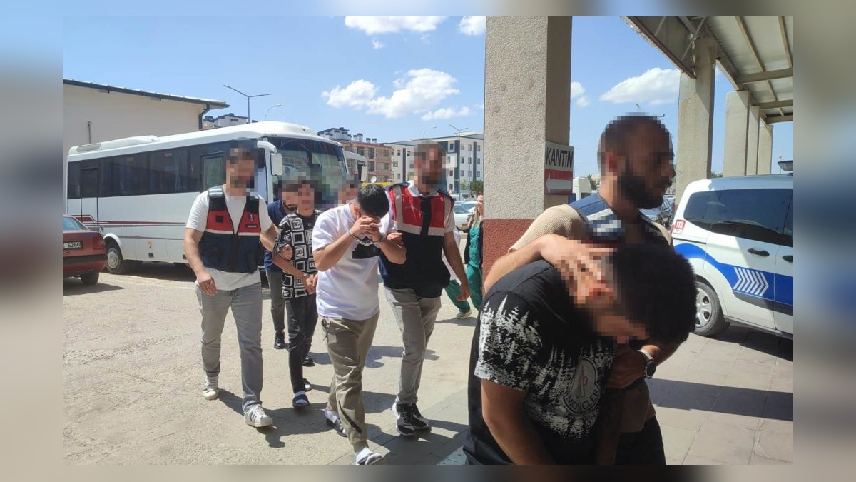 Konya merkezli 4 ilde dolandırıcılık operasyonu: 34 gözaltı