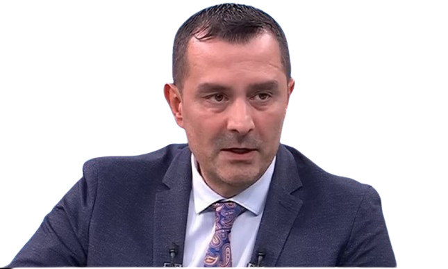 ulas-ozdemir-3.png