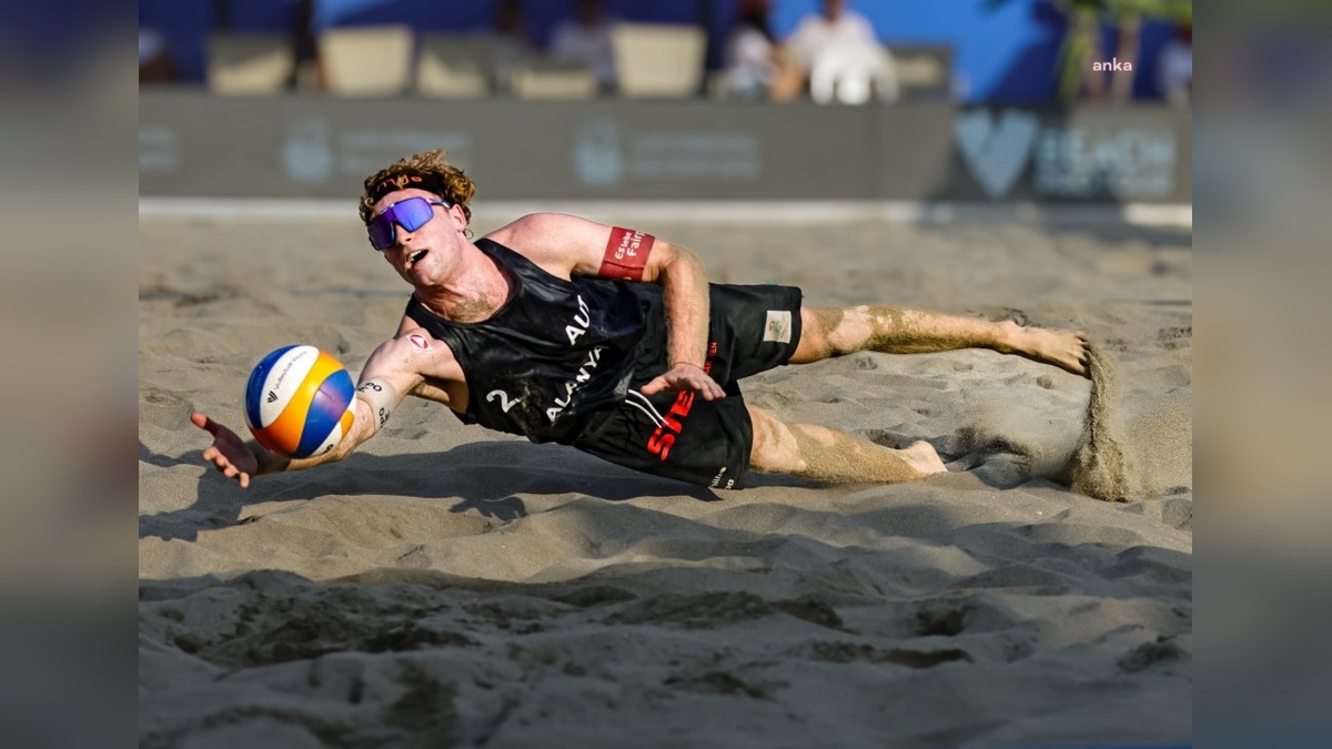 Alanya Belediyesi, plaj voleybolu turnuvası anketi başlattı