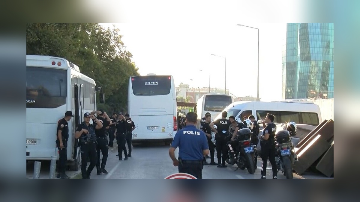 İzmir'de İZBETON operasyonu: Soyer, Aslanoğlu ve 137 şüpheli adliyeye sevk edildi