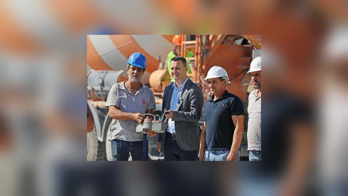 Akhisar'da yeni kapalı spor salonu temeli atıldı