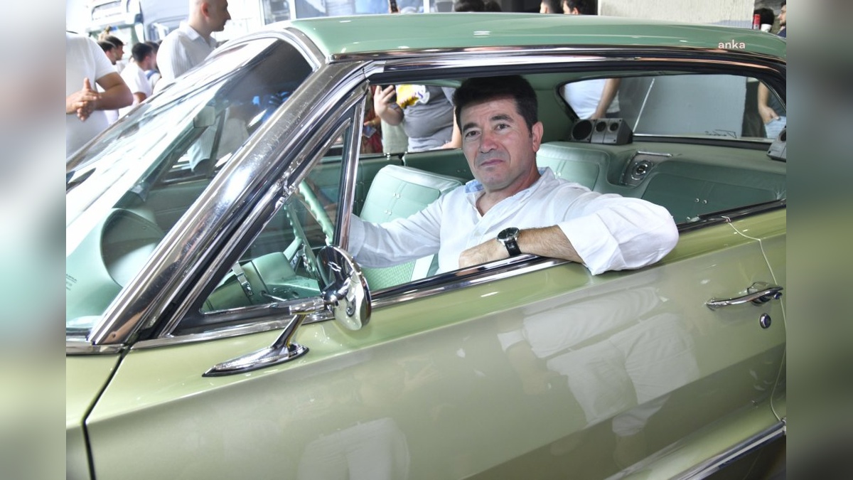 AutoFest 2025 Ortahisar: Trabzon'da klasik ve modifiye araç şöleni