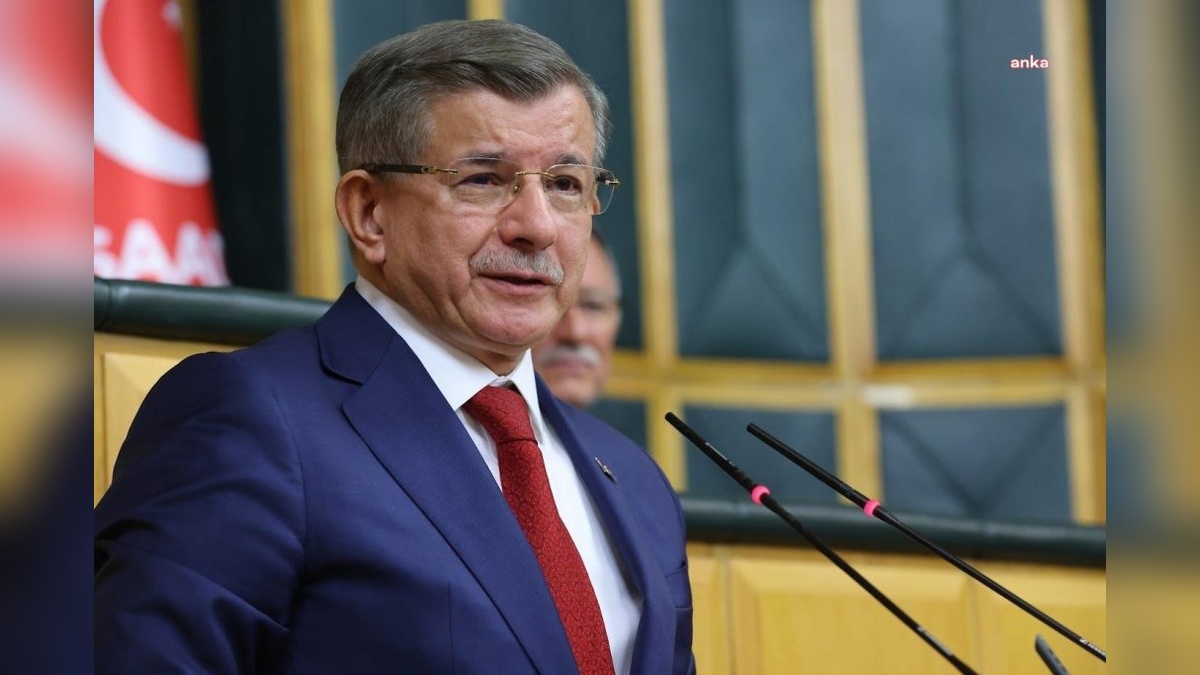 Ahmet Davutoğlu: Toplumların felaketi utanma duygusunun kaybıyla başlar