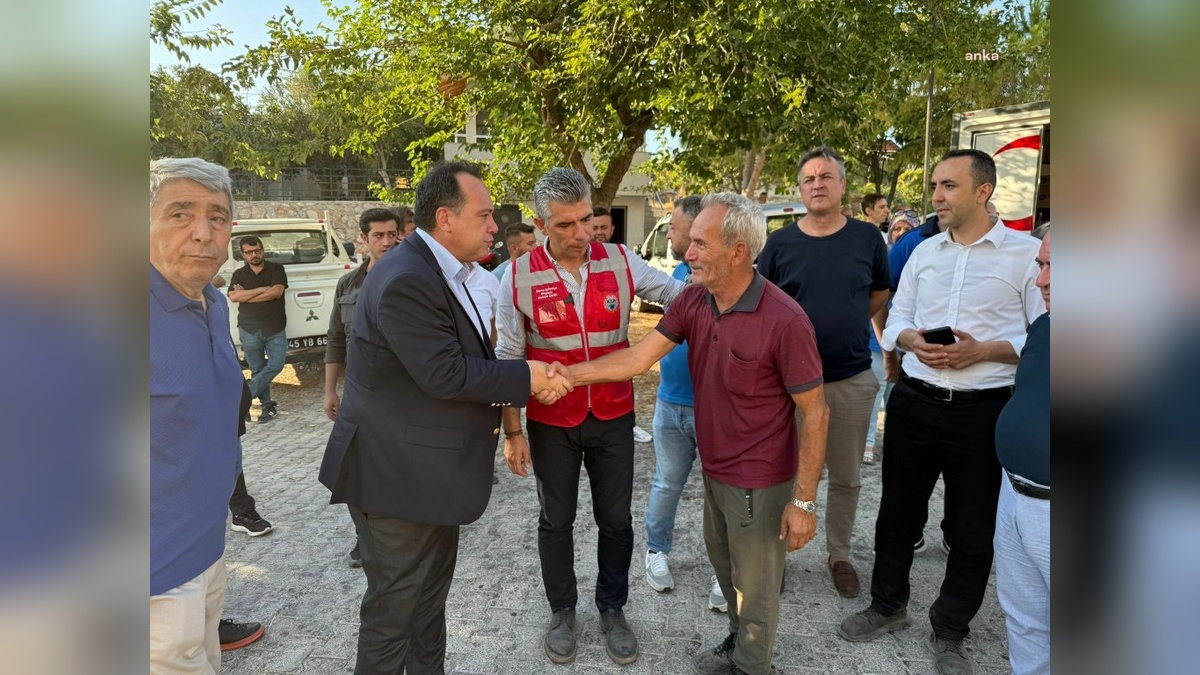 Manisa Büyükşehir Belediye Başkanı Dutlulu, Soma'daki orman yangınında incelemelerde bulundu