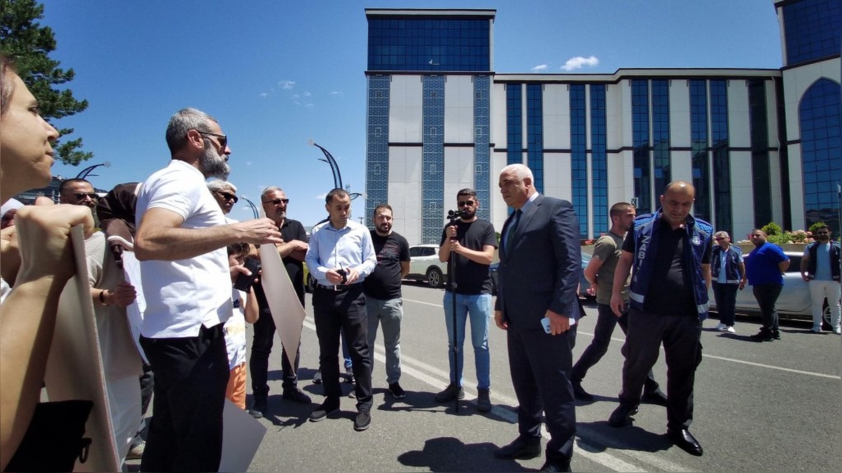 Bingöl'de Mirzan Mahallesi sakinlerinden su protestosu