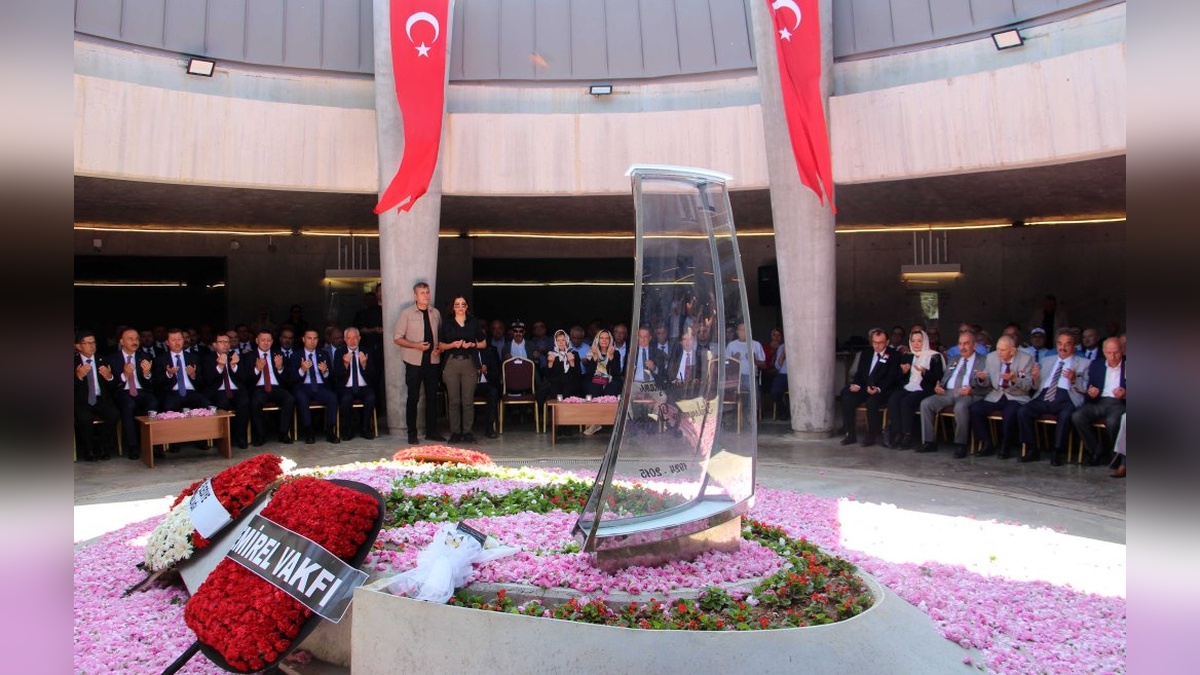 Süleyman Demirel, ölümünün 10. yılında Isparta'da anıldı