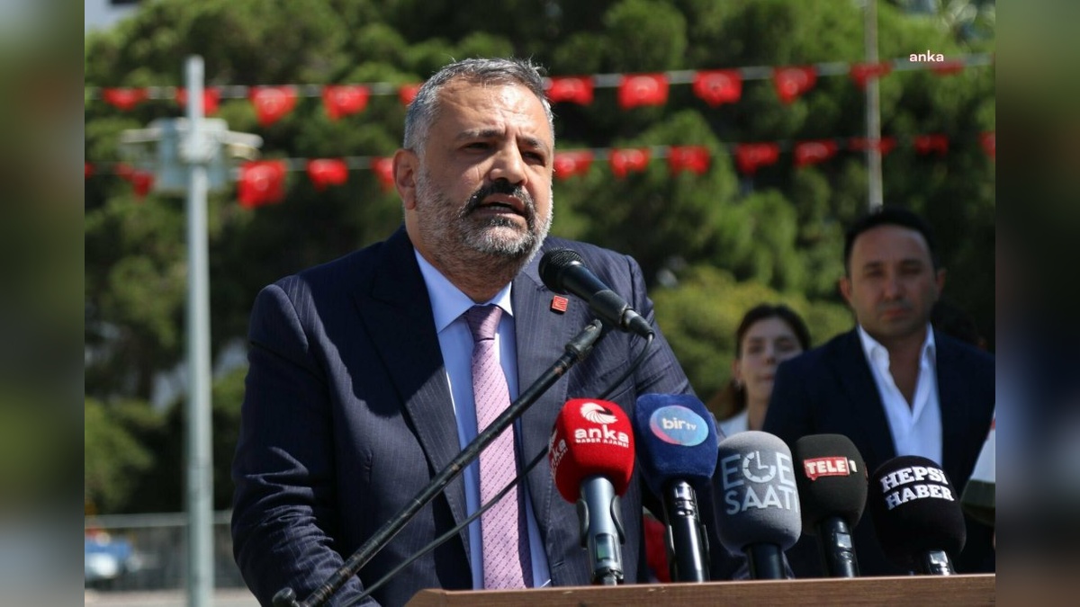 Aslanoğlu'ndan partililere mesaj: 'Bu saray iktidarının oyunlarına gelmeyeceğiz'