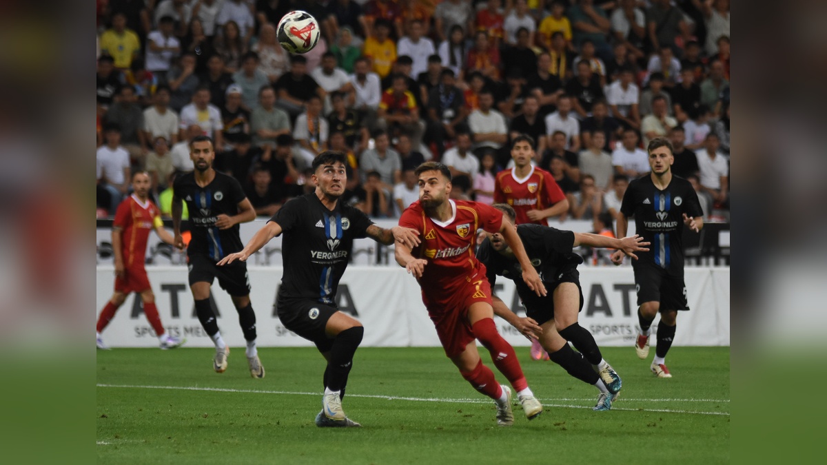 Kayserispor, Erciyes 38 FK'yı 3-0 yendi