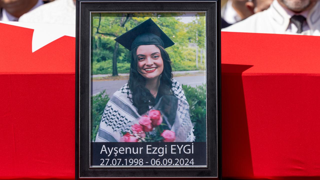 aysenur-eygi-aa-2279076.jpg