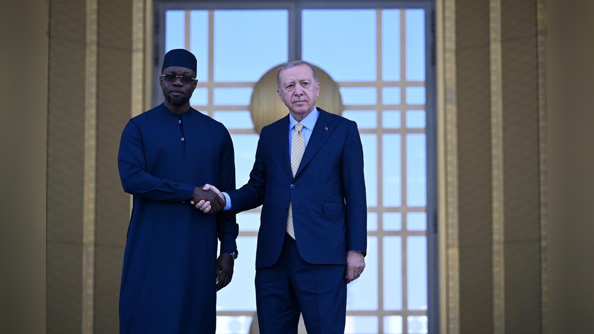 Erdoğan, Senegal Başbakanı Sonko'yu resmi törenle karşıladı
