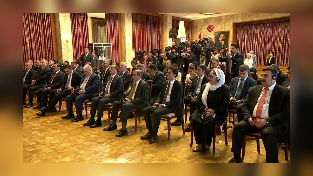 Kurtulmuş: Peygamberimize yapılan saldırıyı asla geçiştirmeyiz
