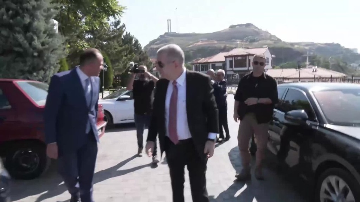 Özdağ: Hapisten Tahliye Sonrası Şükür Namazı