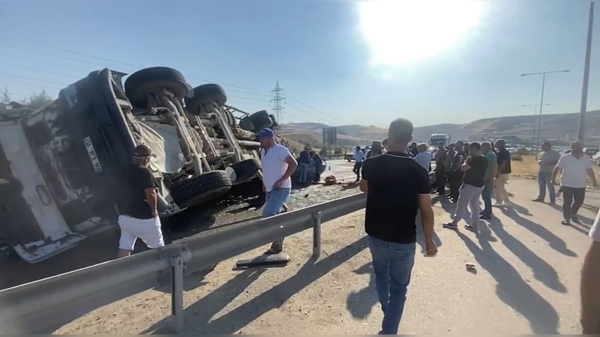 Ankara'da beton mikseri kazası: 6 yaralı