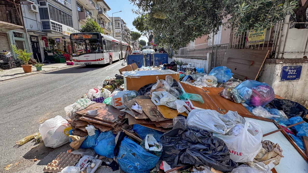 izmir-cop-aa-2373491.jpg