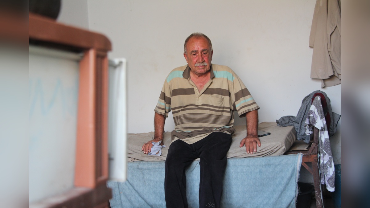 Adana'da yalnız yaşayan 72 yaşındaki Mustafa Şamar yardım bekliyor