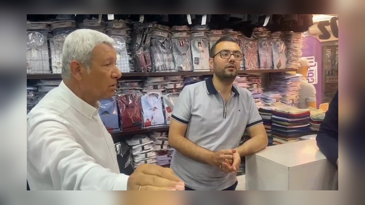 Osmaniye'de konteyner çarşı esnafı: 'Sinek avlıyoruz'