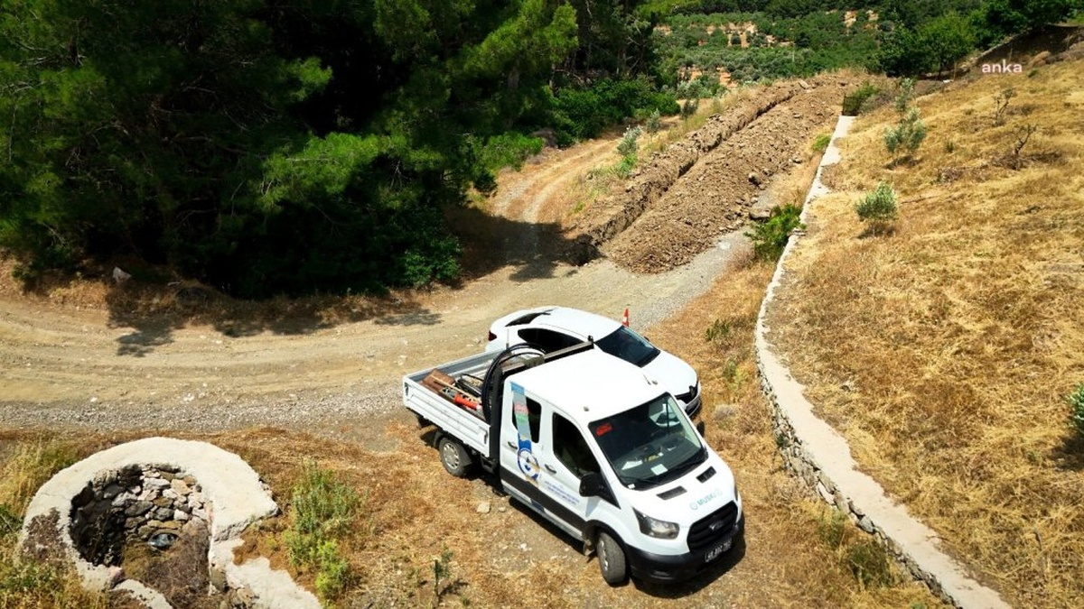 Muğla'da su hattı çalışması: Datça'nın Örencik mevkiinde içme suyu sorunu çözülüyor