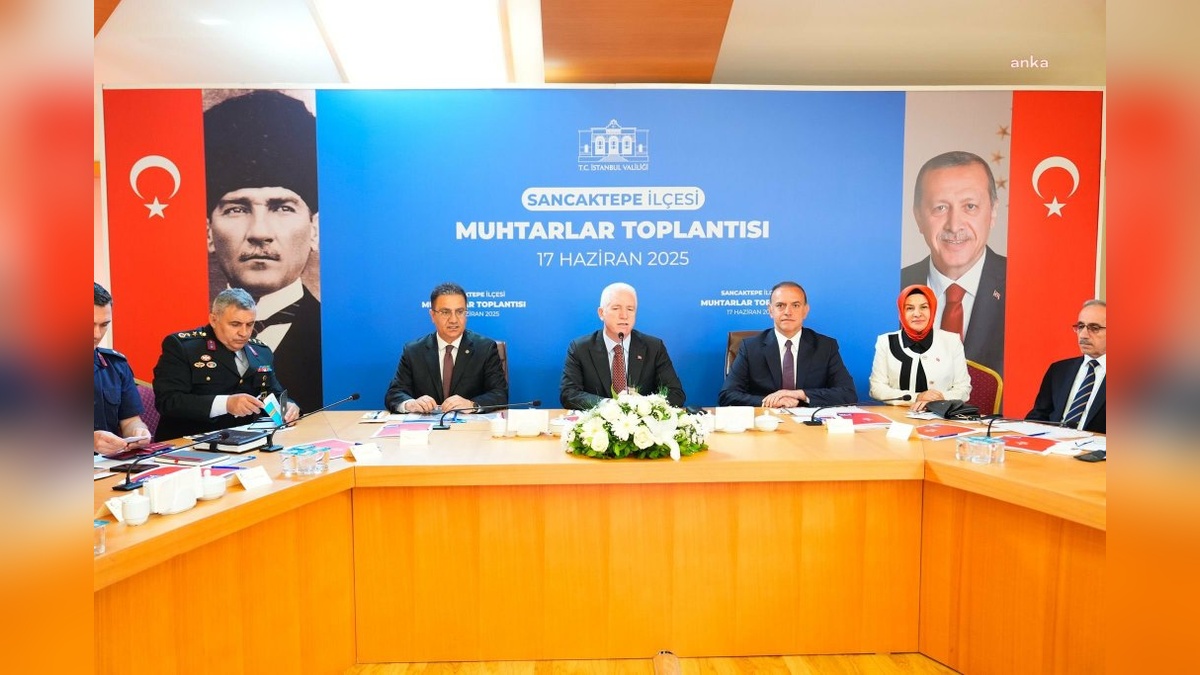 Sancaktepe'de muhtarlar toplantısı: Vali Gül, ilçenin gelişimi için iş birliğine vurgu yaptı